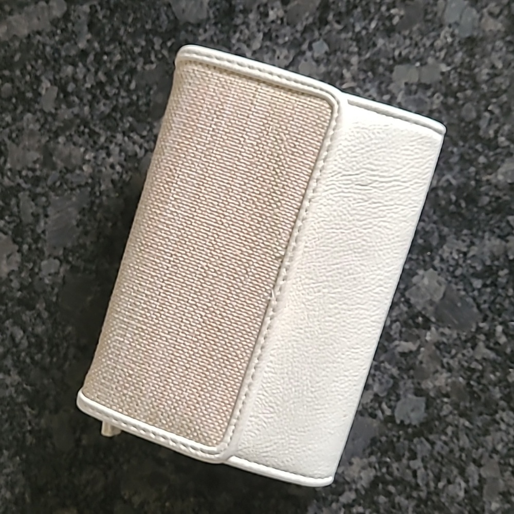 "Safe Keeper" Tri-fold Wallet